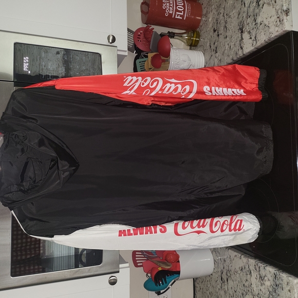 Coca Cola Wind Breaker - Picture 4 of 4